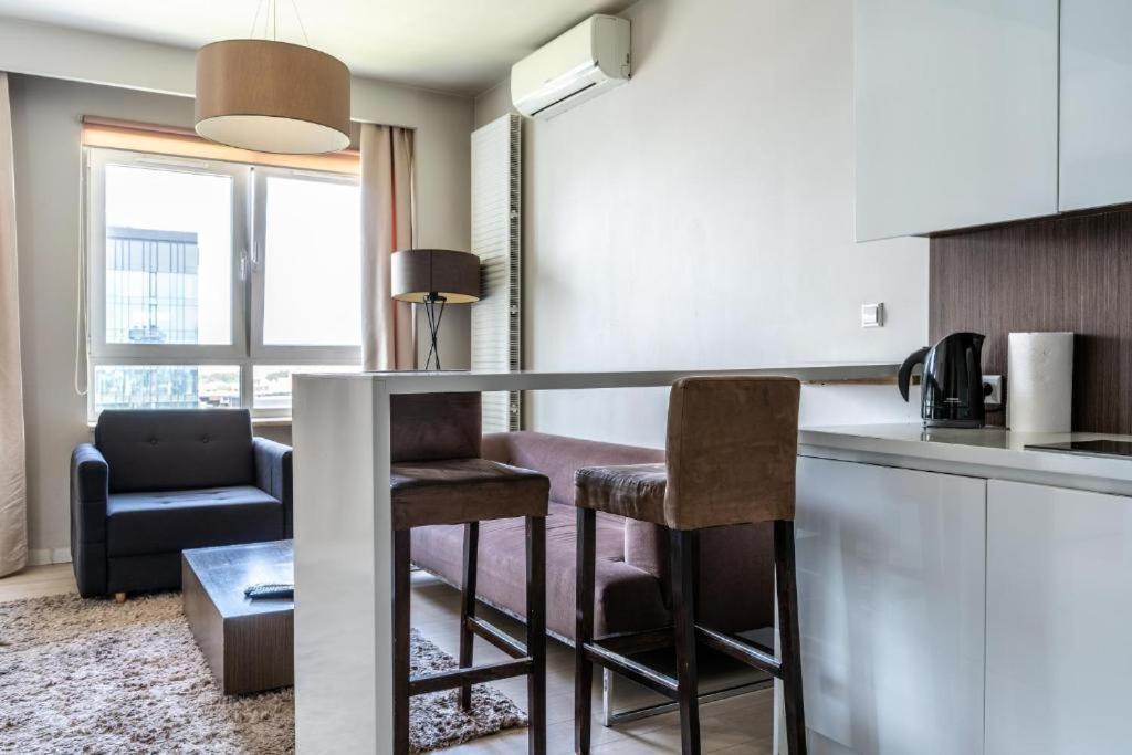 Platinum Tower - City Center - Golden Apartments Варшава Экстерьер фото