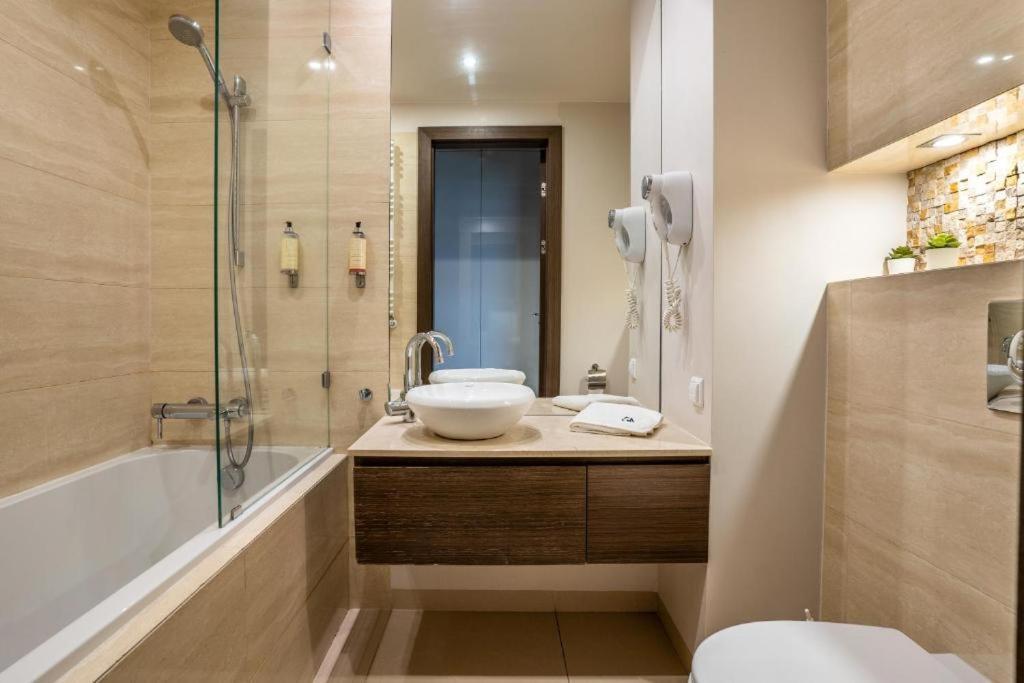 Platinum Tower - City Center - Golden Apartments Варшава Экстерьер фото