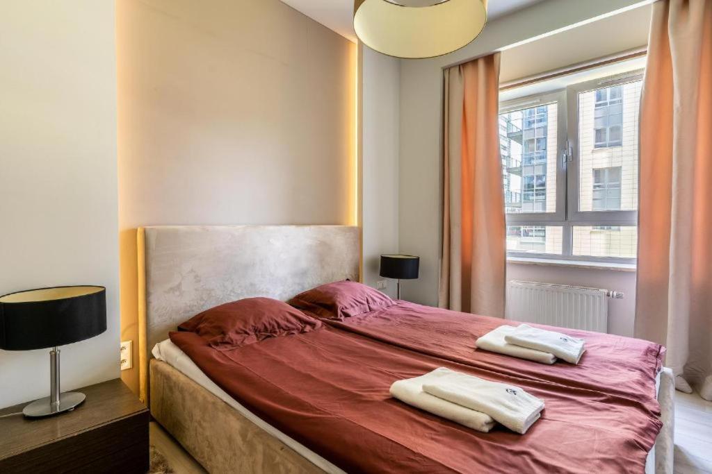 Platinum Tower - City Center - Golden Apartments Варшава Экстерьер фото